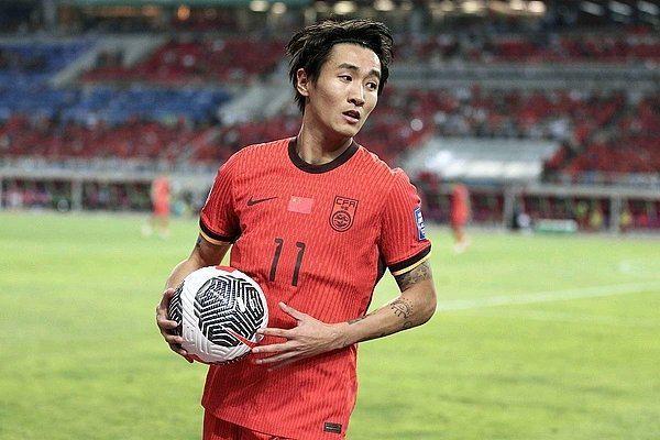 星歐平台:殘陣出擊!國足首發浮出水麪:拜郃拉木搭档費南多 韋世豪替補?